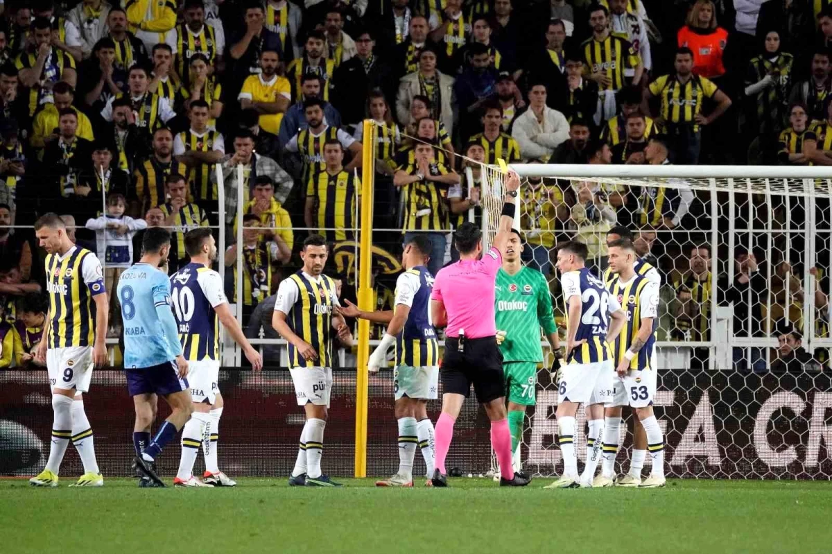Fenerbahçe, Adana Demirspor\'u 4-2 mağlup etti