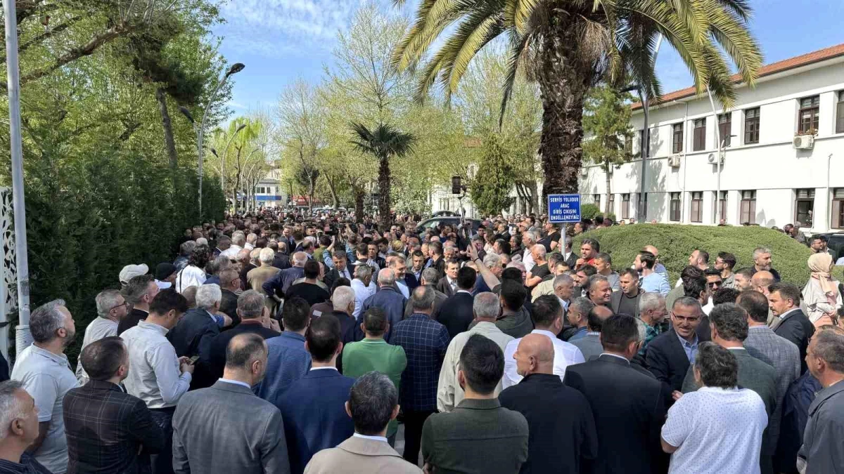 Yusuf Alemdar, Sakarya Büyükşehir Belediye Başkanlığını devraldı