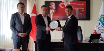 AK Parti'den Artova Belediye Başkanı Seçilen Ali Güner Göreve Başladı