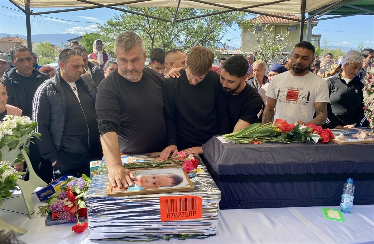 Almanya\'da çıkan yangında hayatını kaybeden Türk kökenli Bulgaristan vatandaşının cenazesi Bulgaristan\'da toprağa verildi