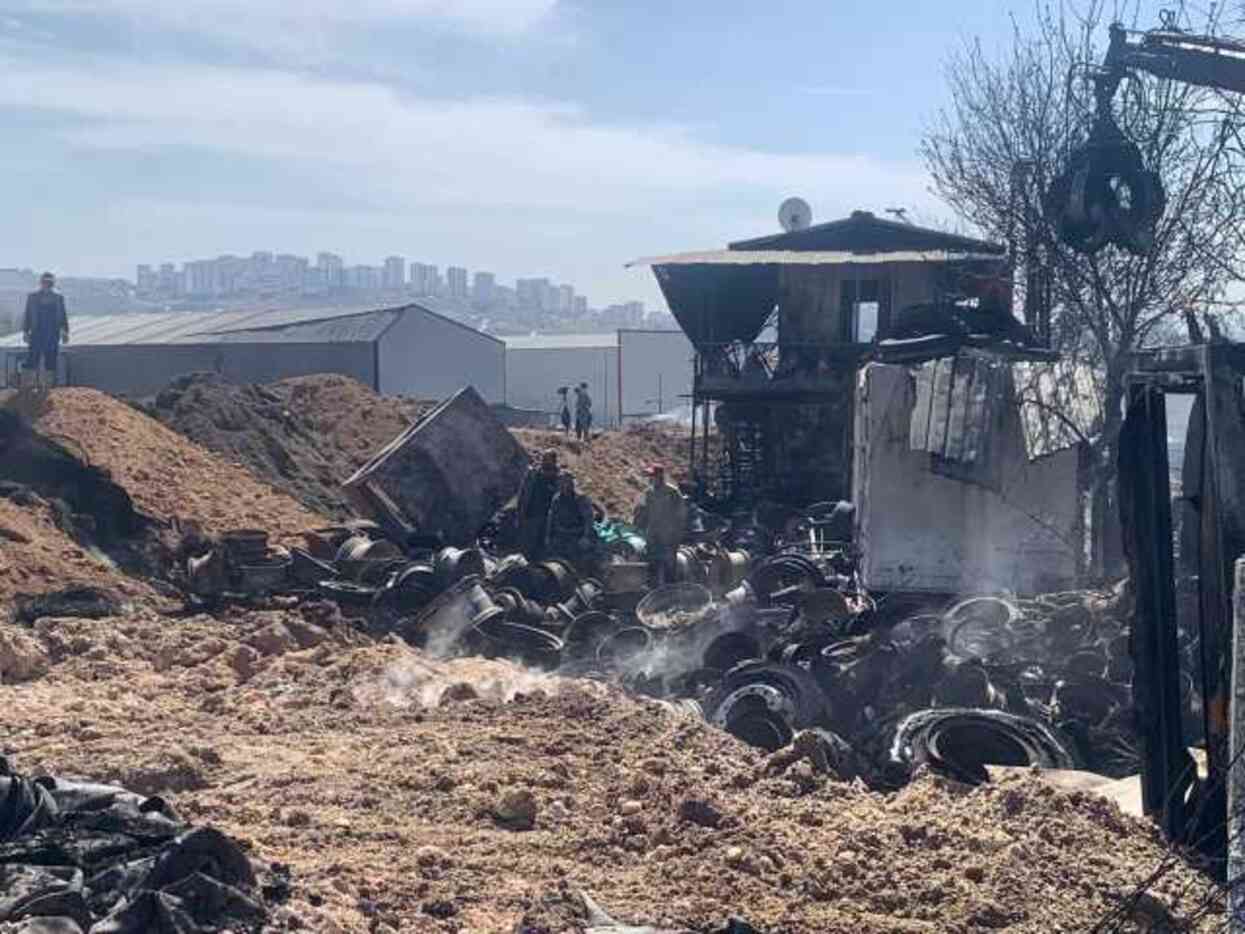 Ankara'daki yangının çıkış nedeni belli oldu! 1 şüpheli tutuklandı Ankara'daki yangının çıkış nedeni belli oldu! 1 şüpheli tutuklandı