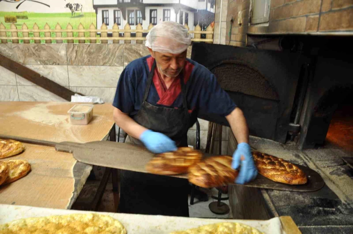 Ramazan Pideleri Yapan Usta: Yeni Nesil Çalışmak İstemiyor