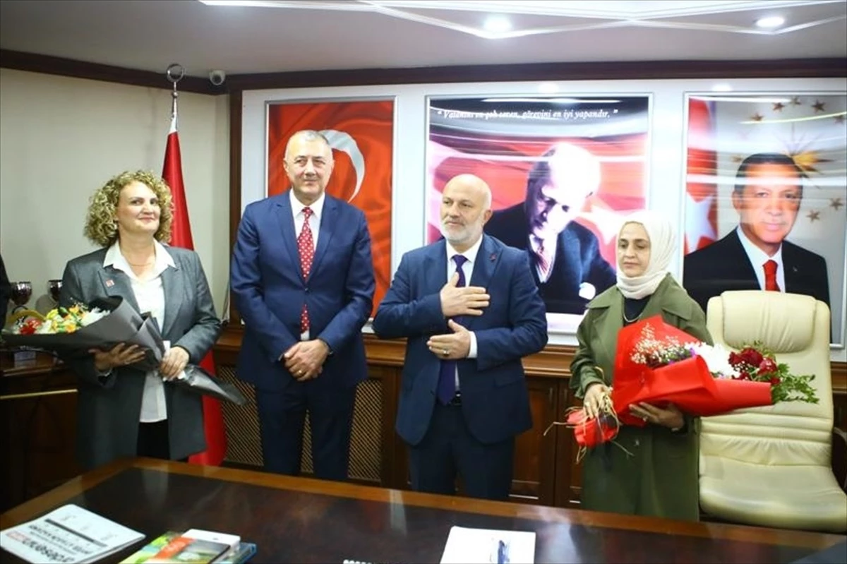 CHP\'li Enver Atagün, Ardeşen Belediye Başkanı olarak göreve başladı