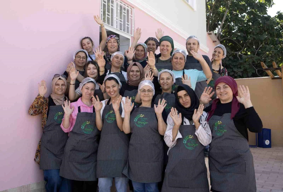 Pamuk Eller Üretiyor Projesi ile Kadınlar İstihdama Kazandırıldı