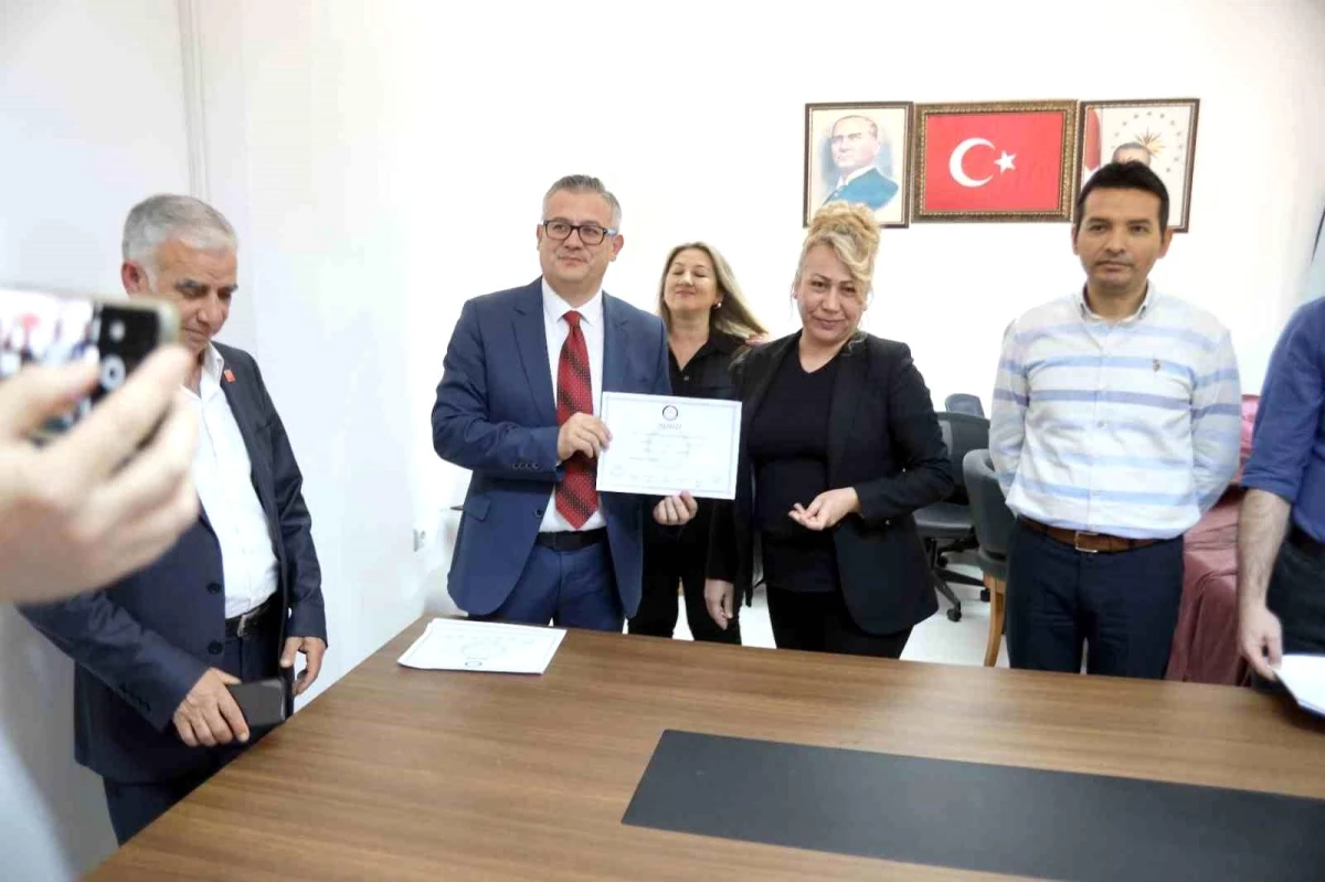 Gördes Belediye Başkanı İbrahim Büke görevi devraldı