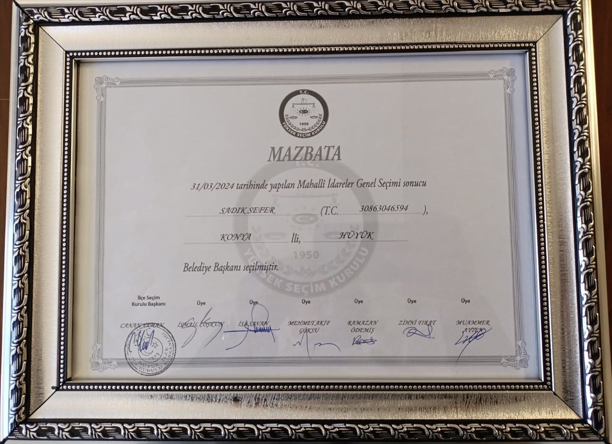 Hüyük ilçesinde belediye başkanı seçilen Sadık Sefer göreve başladı