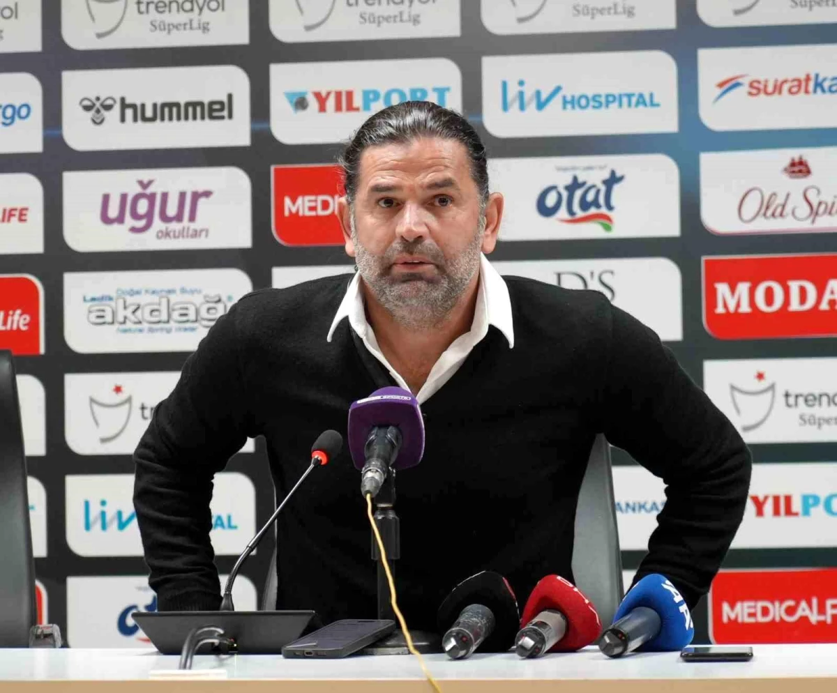 Pendikspor Teknik Direktörü İbrahim Üzülmez: Süper Lig\'de kalmak ve alkışlanan bir takım olmak istiyoruz