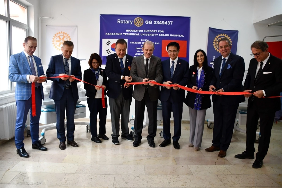 Kore Cumhuriyeti Rotary Kulübü KTÜ Farabi Hastanesine 6 kuvöz bağışladı