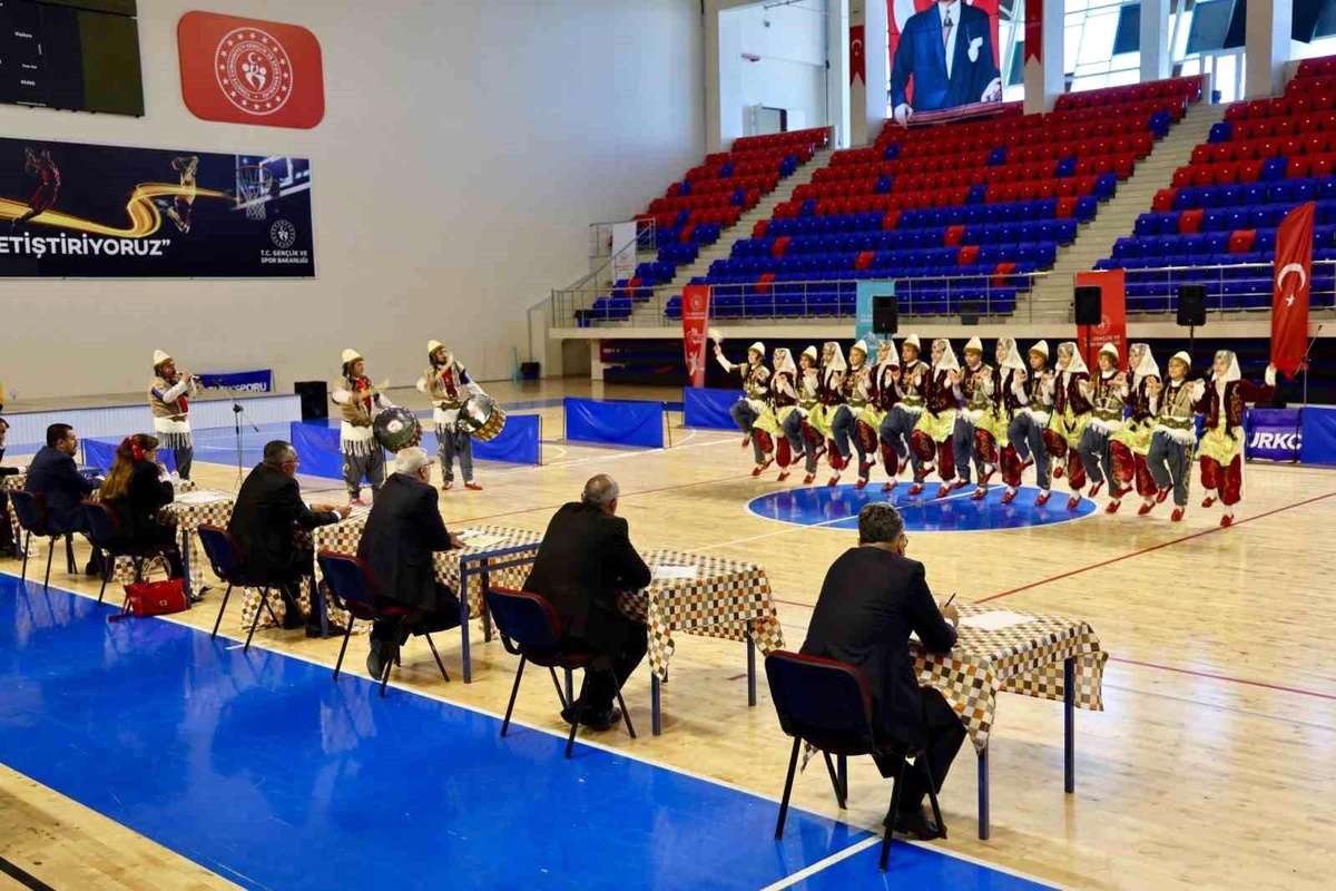 Okul Sporları Halk Oyunları Yıldızlar Karma Müsabakaları Tamamlandı