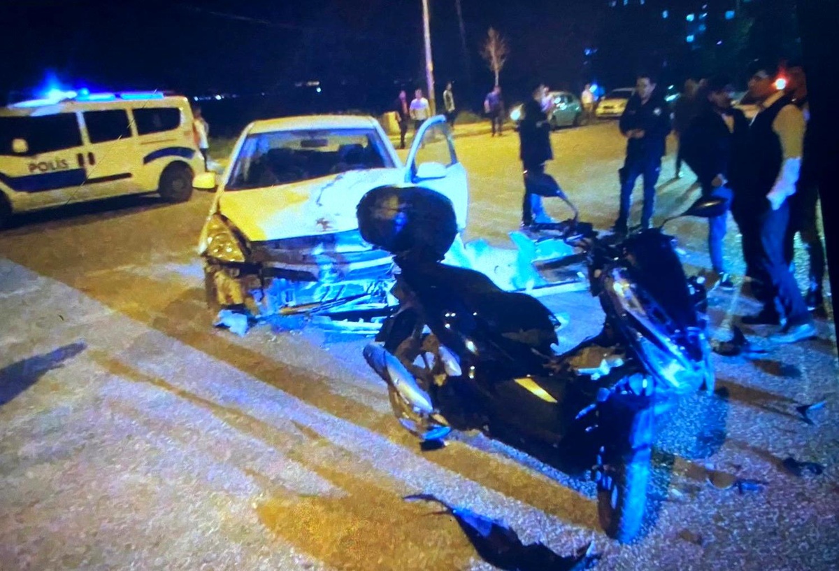 Adıyaman\'da otomobil ile motosiklet çarpışması: 1 kişi ağır yaralandı