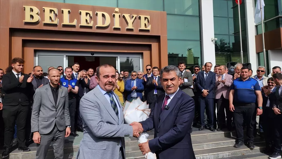 MHP\'li Rıfat Uzun, Suluova Belediye Başkanı olarak göreve başladı