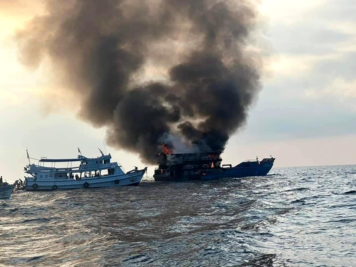 Tayland\'da Feribot Yangını: 108 Kişi Son Anda Kurtarıldı