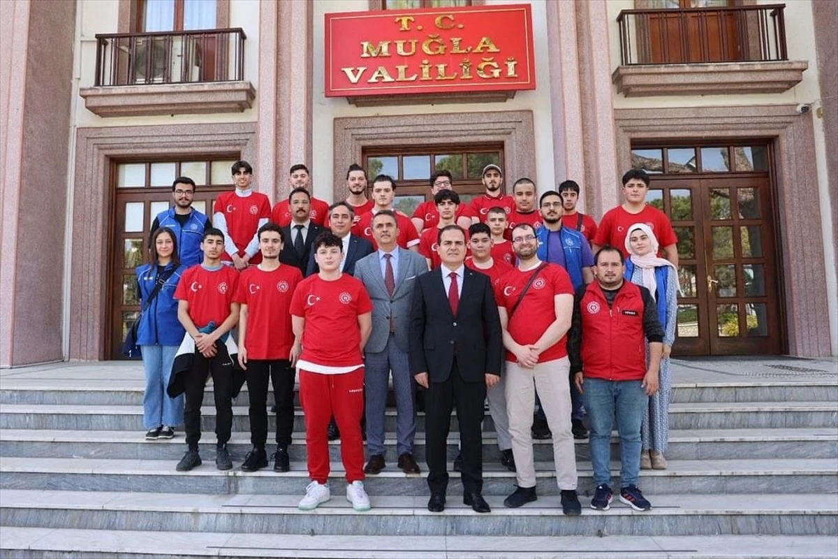 Türk-Alman Gençlik Değişimi Projesi ile Muğla\'da Öğrenciler Tarihi ve Kültürel Mekanları Geziyor