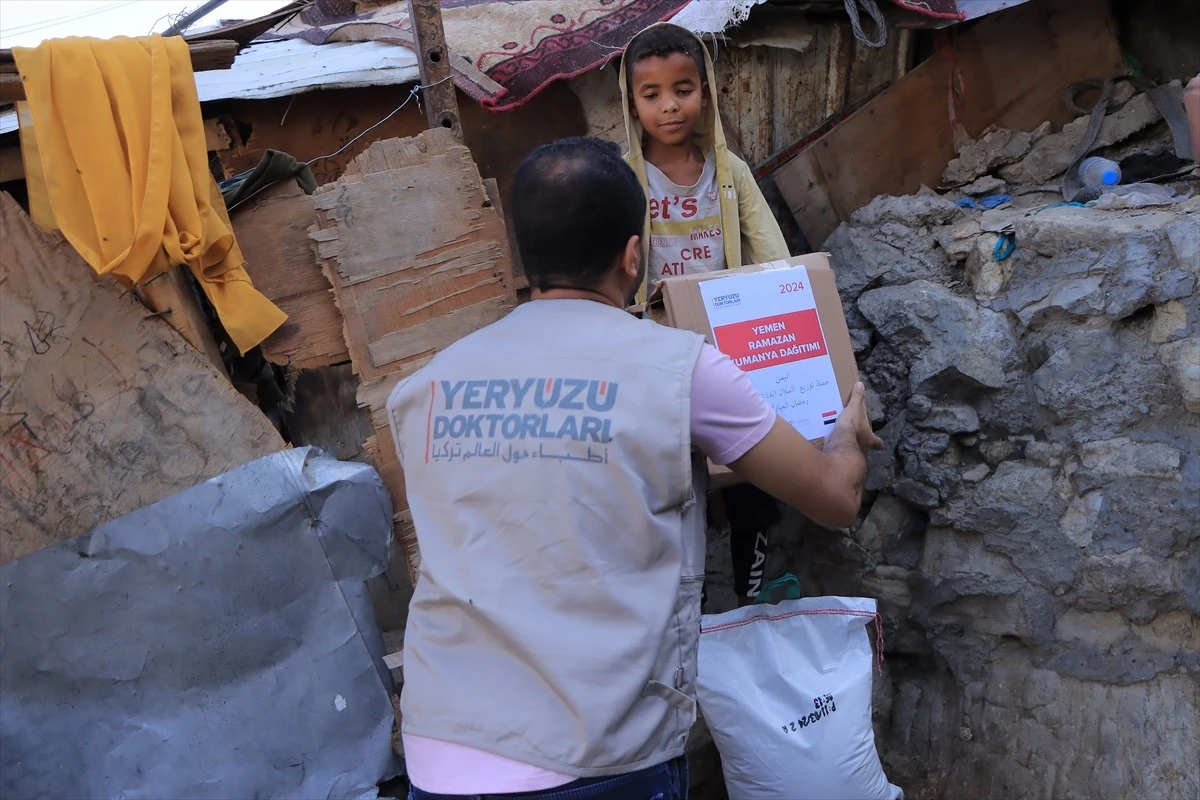 Yeryüzü Doktorları, Yemen\'de Ramazan Ayında İhtiyaç Sahiplerine Kumanya Dağıttı