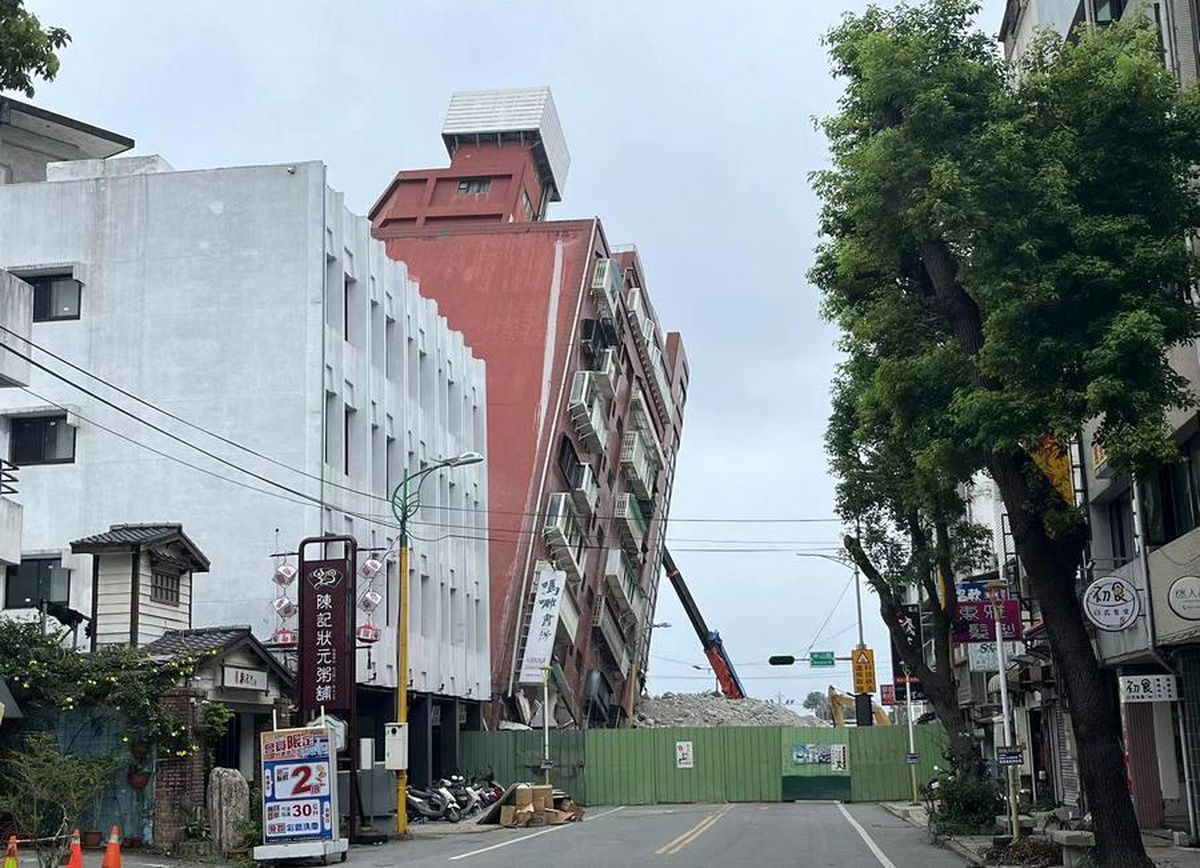 Taiwan\'da meydana gelen depremde ölenlerin sayısı 10\'a yükseldi