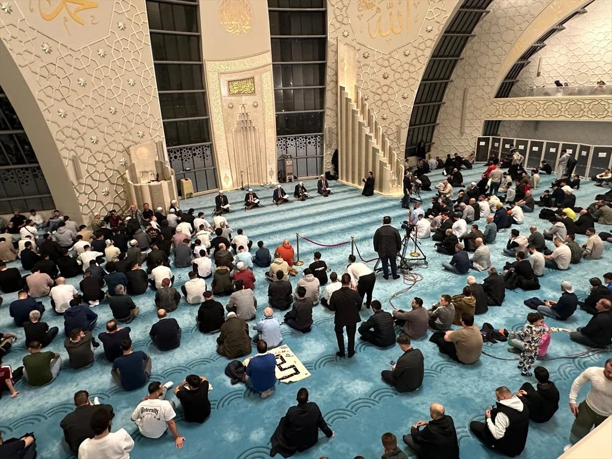 Almanya\'da DİTİB camilerinde Kadir Gecesi programı düzenlendi