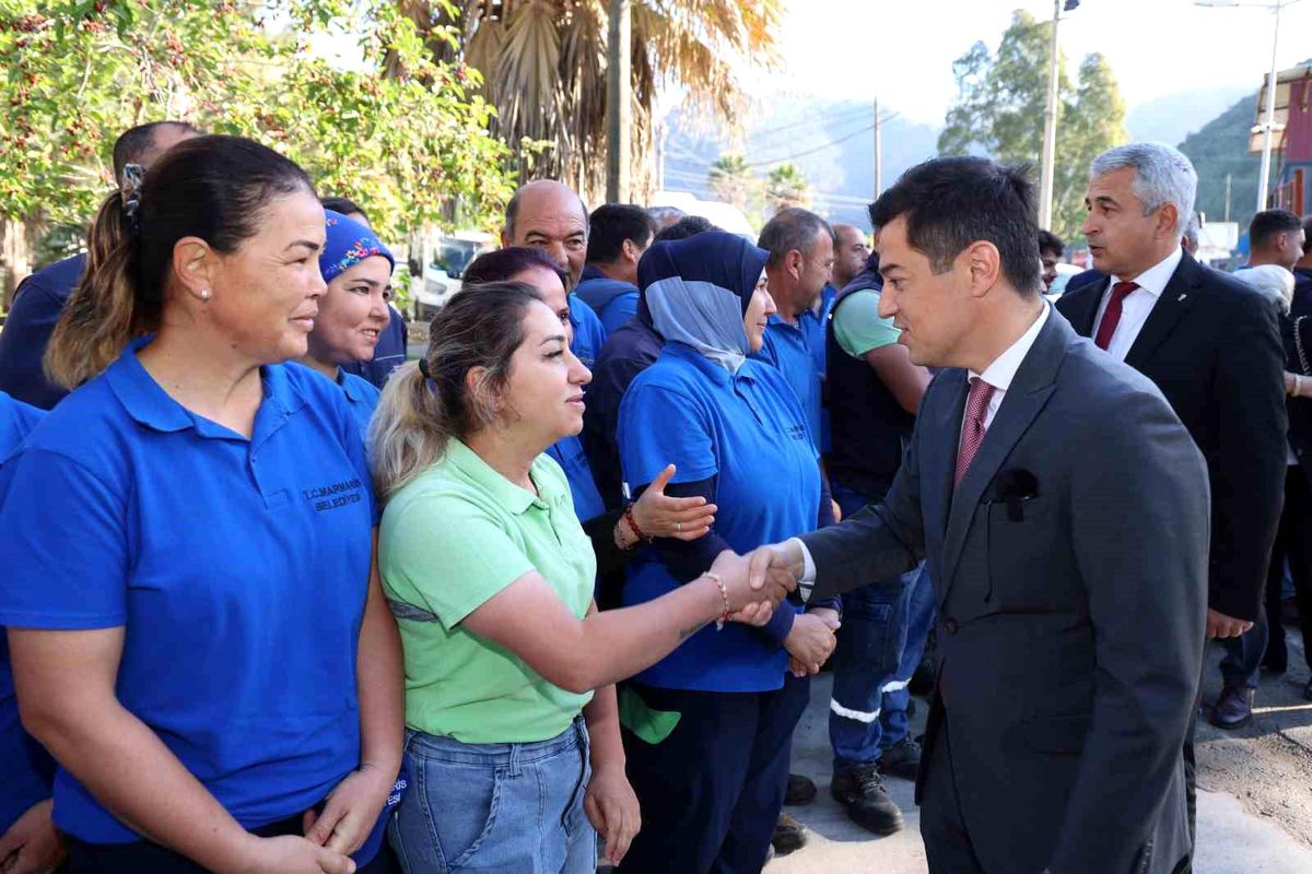 Marmaris Belediye Başkanı Personel Bayramlaşması Yaptı