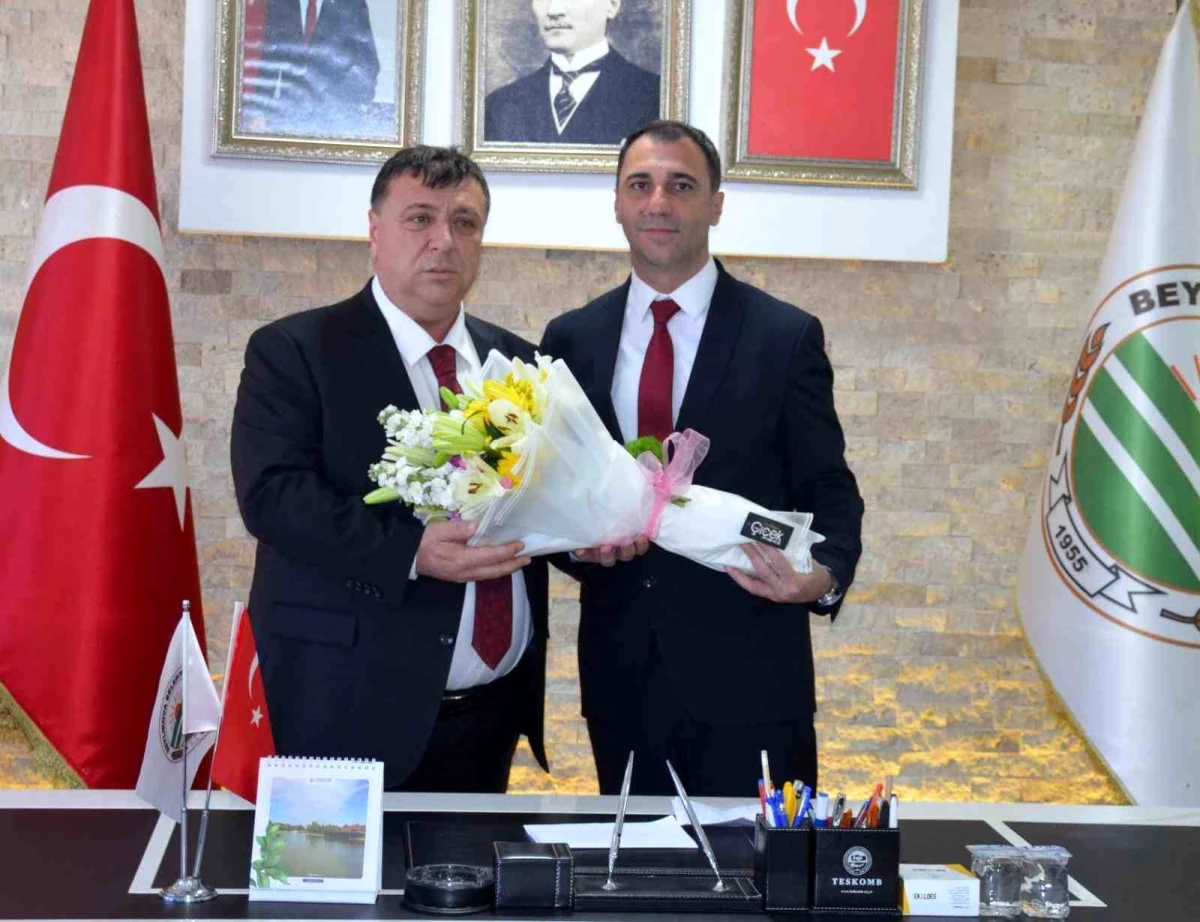 Eskişehir\'de Beylikova Belediye Başkanı ve Meclis Üyeleri Mazbatalarını Aldı