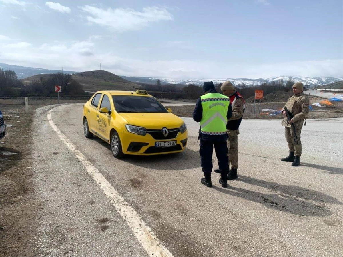 Erzincan\'da Jandarma Ekipleri Bayram Boyunca Trafik ve Asayiş Denetimlerini Sürdürecek