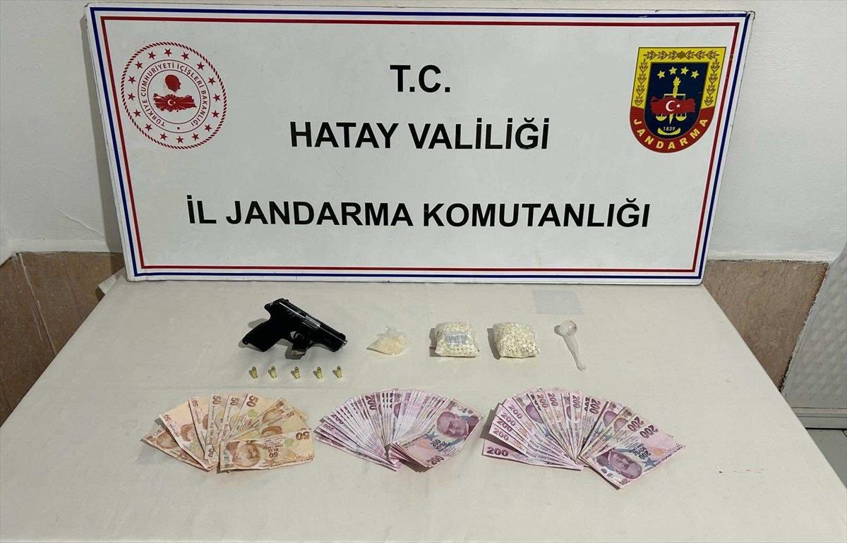 Hatay\'da Uyuşturucu Operasyonlarında 13 Kişi Gözaltına Alındı