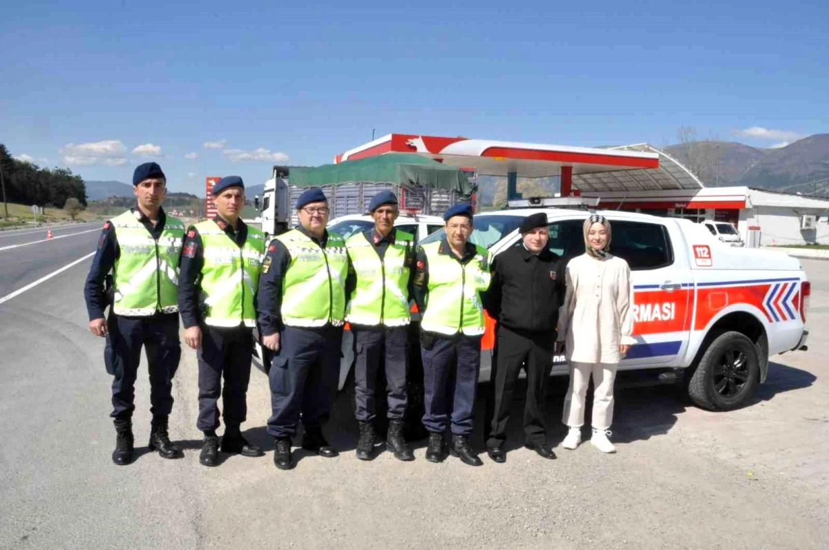 Bolu İl Jandarma Komutanlığı Trafik Şube Müdürlüğü Araç Denetimleri Yaptı