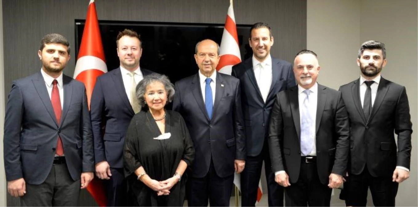 KKTC Cumhurbaşkanı Ersin Tatar, ABD\'de Türk toplumu temsilcileriyle bir araya geldi