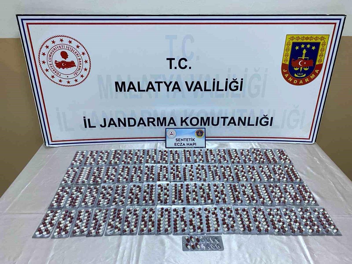 Malatya\'da Uyuşturucu Operasyonunda Bin 14 Sentetik Hap Ele Geçirildi