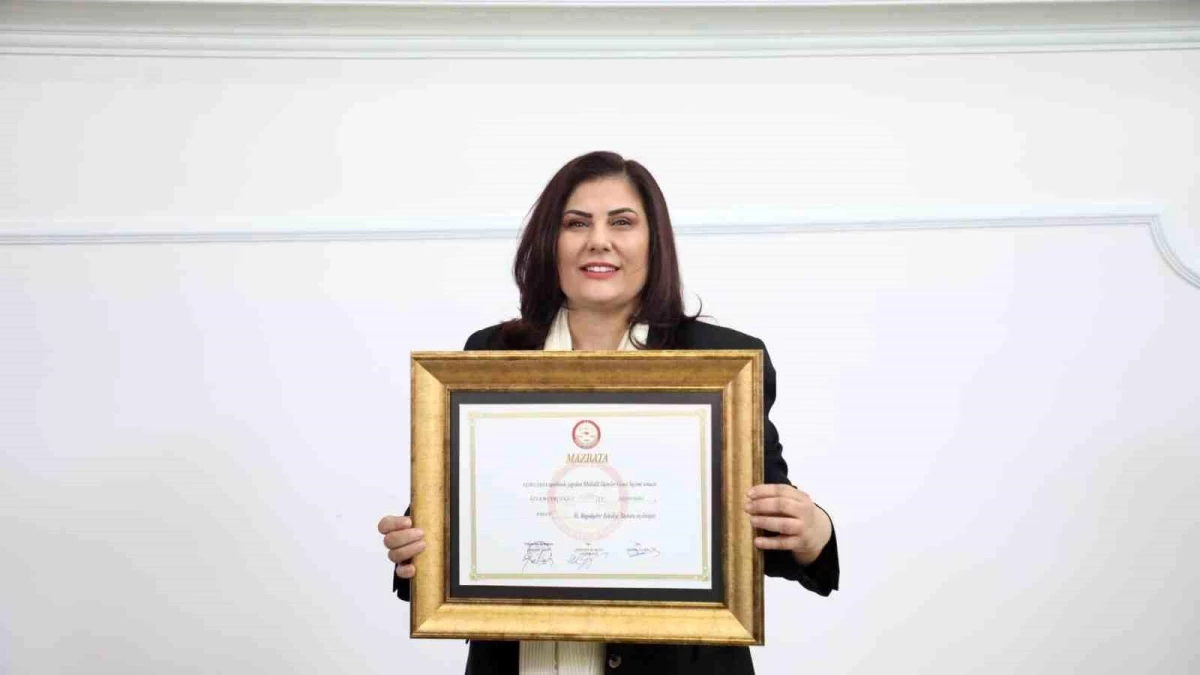 Özlem Çerçioğlu, Aydın Büyükşehir Belediye Başkanı olarak göreve başladı