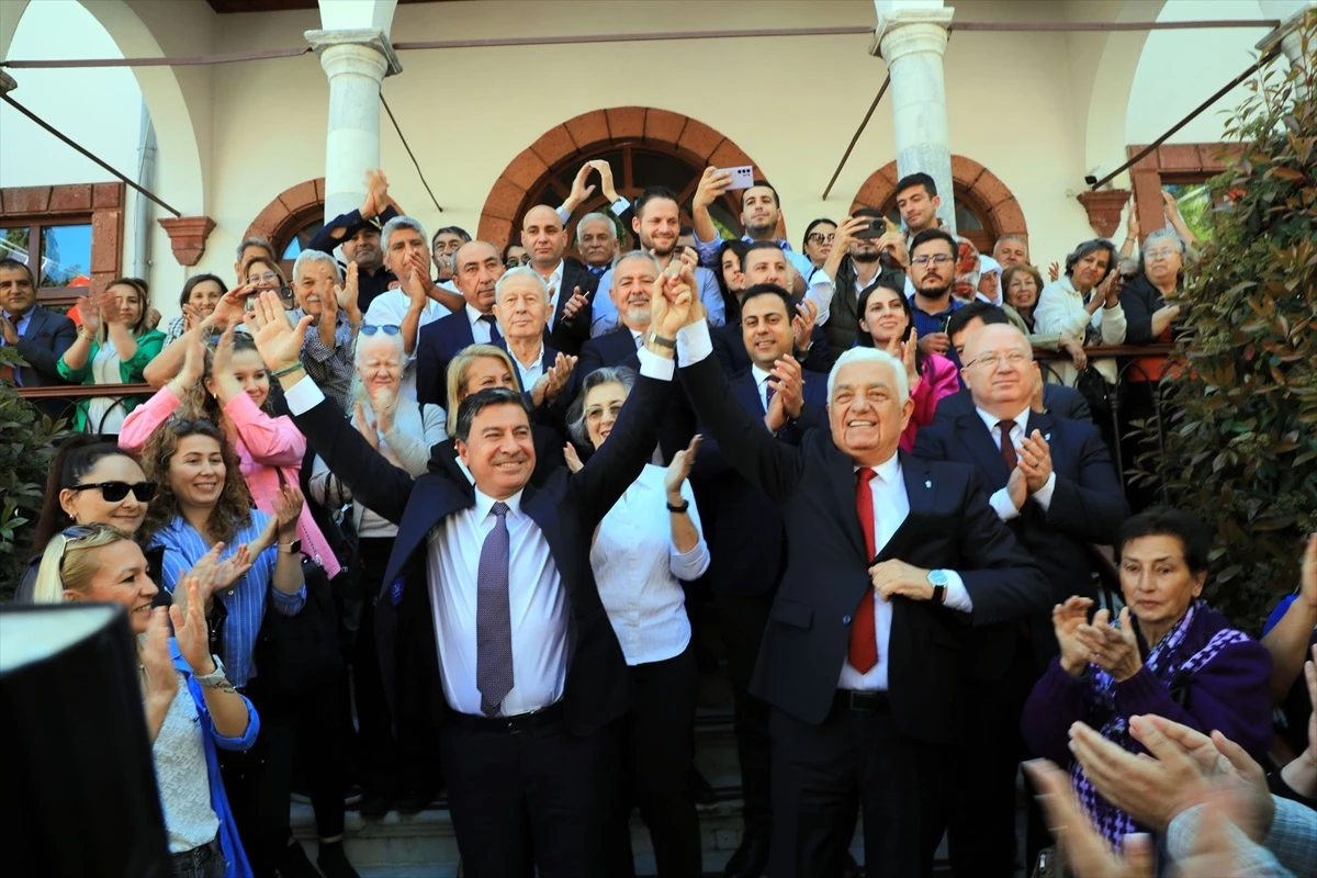 CHP\'li Ahmet Aras, Muğla Büyükşehir Belediye Başkanı olarak göreve başladı