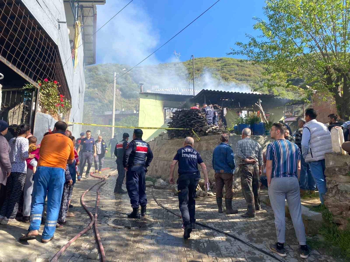 Aydın\'ın Nazilli ilçesinde çıkan yangında 2 yaşındaki çocuk hayatını kaybetti