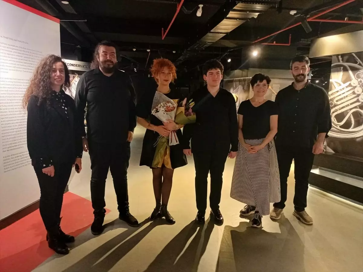 Otizmli ve lisans öğrencisi müzisyenlerden başarılı konser