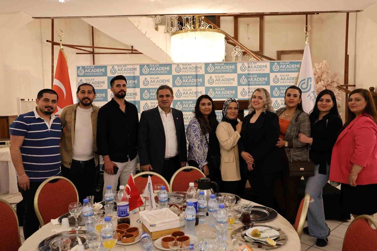 Özel Sular Akademi Hastanesi Yönetim Kurulu Başkanı Hasan Sular, depremde gösterilen kahramanlık için teşekkür etti
