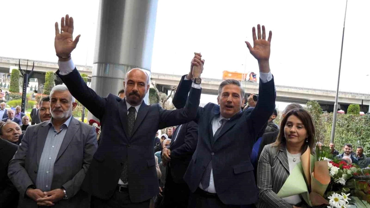 Mustafa Candal, Tekkeköy Belediye Başkanı olarak göreve başladı
