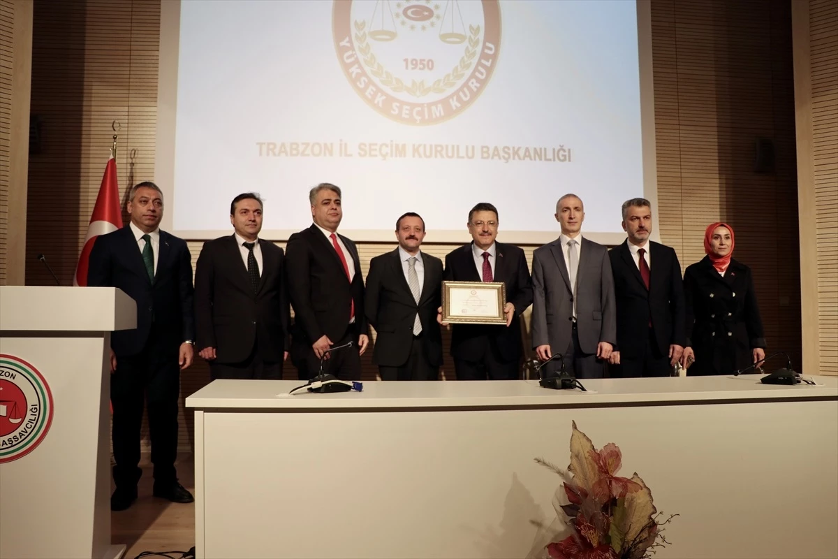 Ahmet Metin Genç, Trabzon Büyükşehir Belediye Başkanı olarak göreve başladı