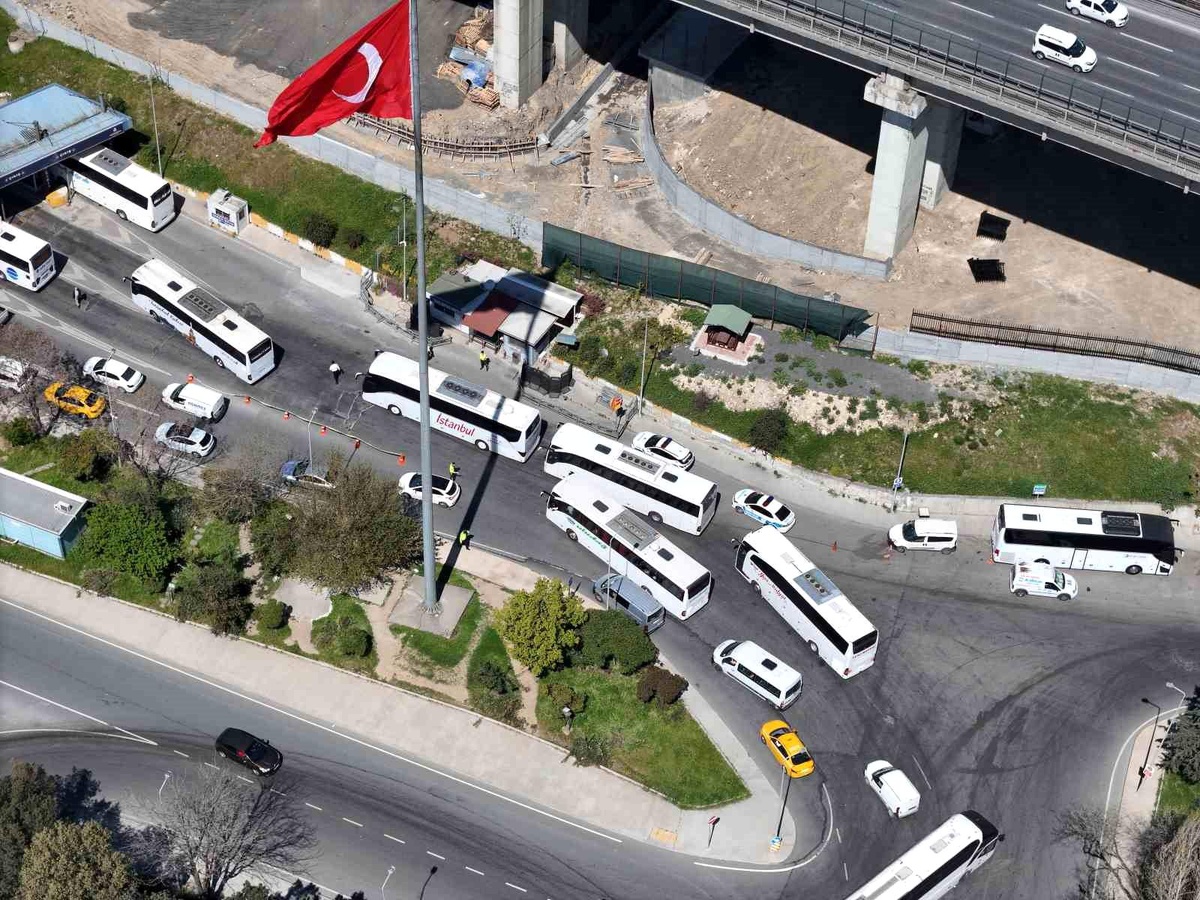 Ramazan Bayramı\'nda Otogarda Yoğunluk