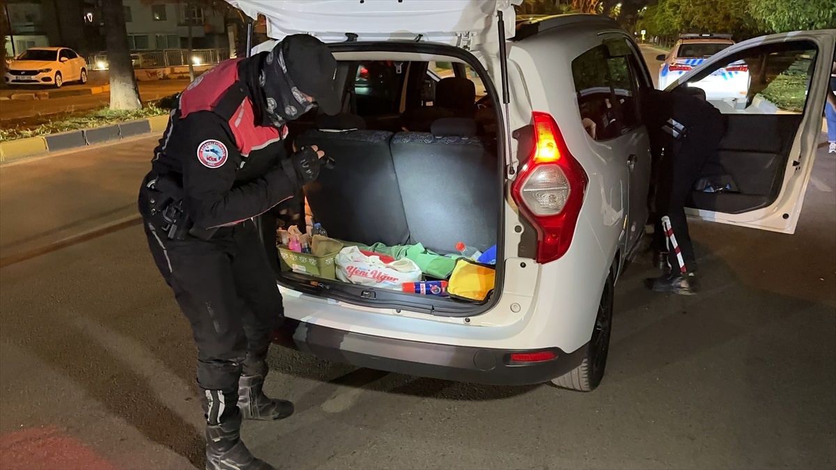 Adana\'da düzenlenen huzur ve güven uygulamasında 61 kişi yakalandı