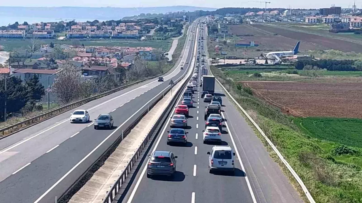 Ramazan Bayramı tatilinde İstanbul-Tekirdağ karayolunda yoğunluk