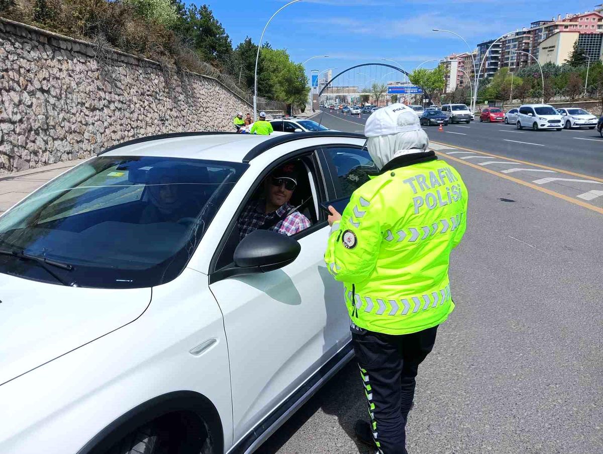 Ankara\'da Bayram Trafiği Denetimleri Başladı