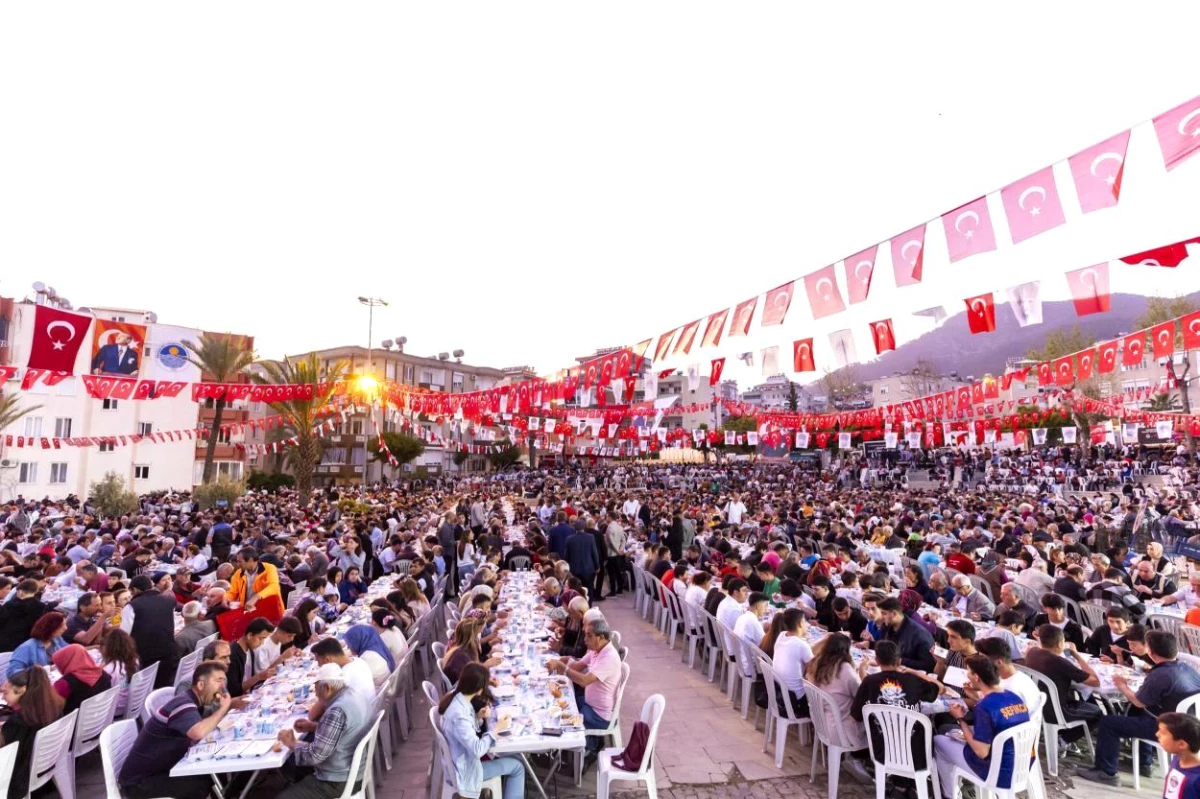 Mersin Büyükşehir Belediyesi Ramazan Ayında 227 Bin Kişiye İftar Verdi