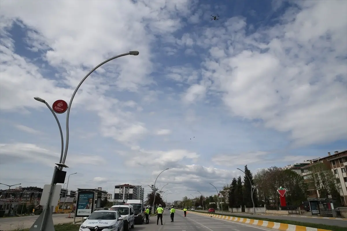 Edirne Emniyet Müdürlüğü, Ramazan Bayramı tatili boyunca dron destekli denetim gerçekleştirdi