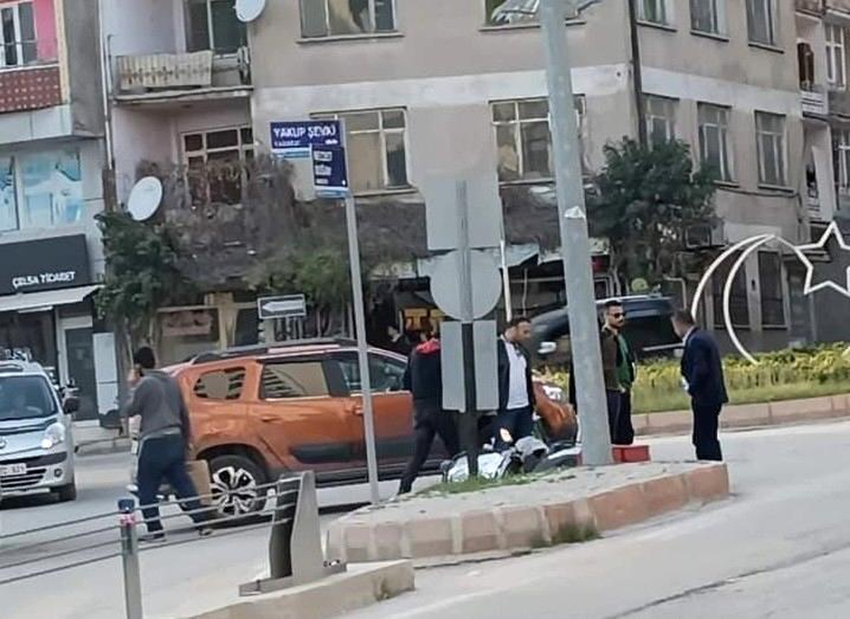 Elazığ\'da otomobil ile motosikletin çarpışması sonucu 1 kişi yaralandı