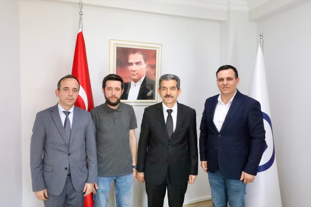 Kırklareli Valisi Birol Ekici, AA Kırklareli Bürosu\'nu ziyaret etti