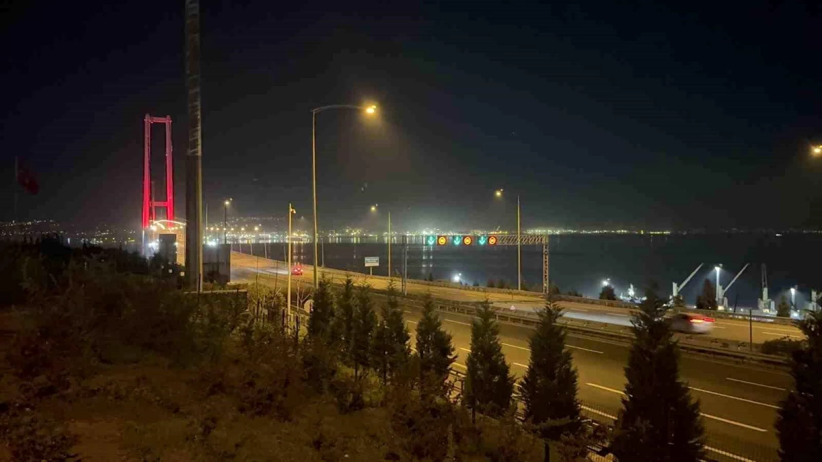 Bayram tatili sebebiyle TEM\'de yoğunluk, Osmangazi Köprüsü\'nde trafik akıcı