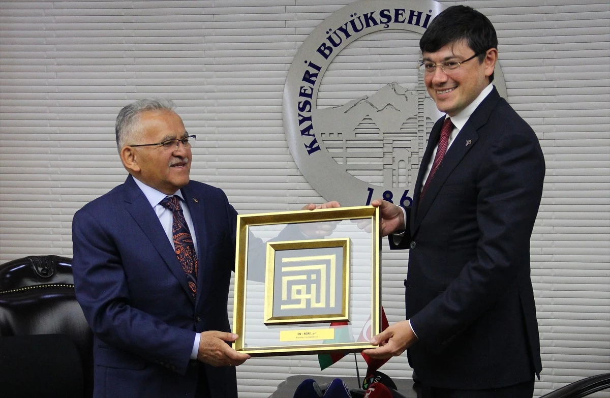 Azerbaycan Devlet Diaspora Komitesi Başkanı ve Azerbaycan Cumhurbaşkanlığı Şuşa Özel Temsilcisi Kayseri\'yi ziyaret etti