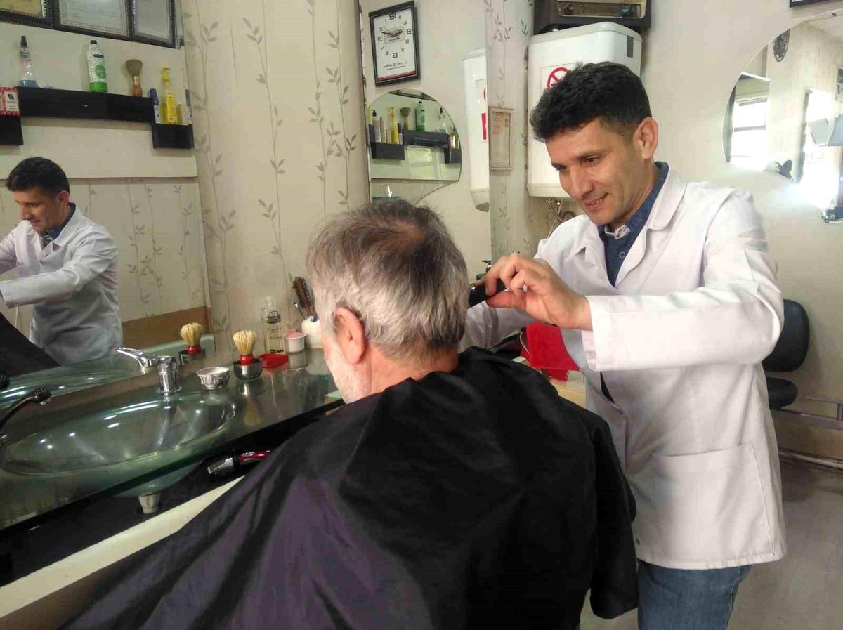 Diyarbakır\'daki berberlerde Ramazan bayramı öncesinde yoğunluk başladı