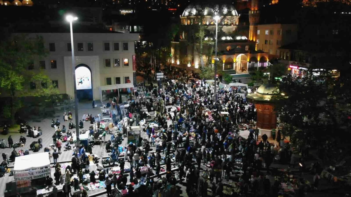 Bursa\'da Ramazan Bayramı\'na sayılı günler kala çarşılarda yoğunluk yaşandı
