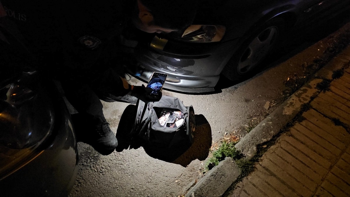 Çorum\'da Otomobilde Gizlenmiş Uyuşturucu Haplarla Yakalanan 4 Zanlı Tutuklandı