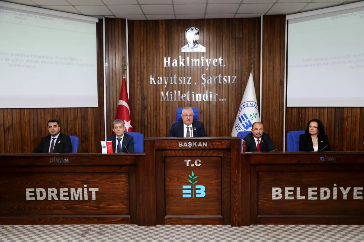 Edremit Belediyesi\'nde yeni dönemin ilk meclis toplantısı yapıldı