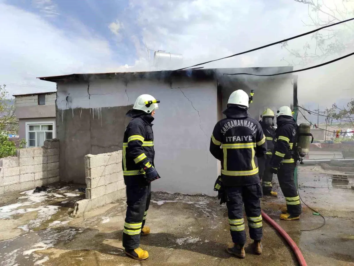 Kahramanmaraş\'ta çıkan ikamet yangını büyümeden söndürüldü