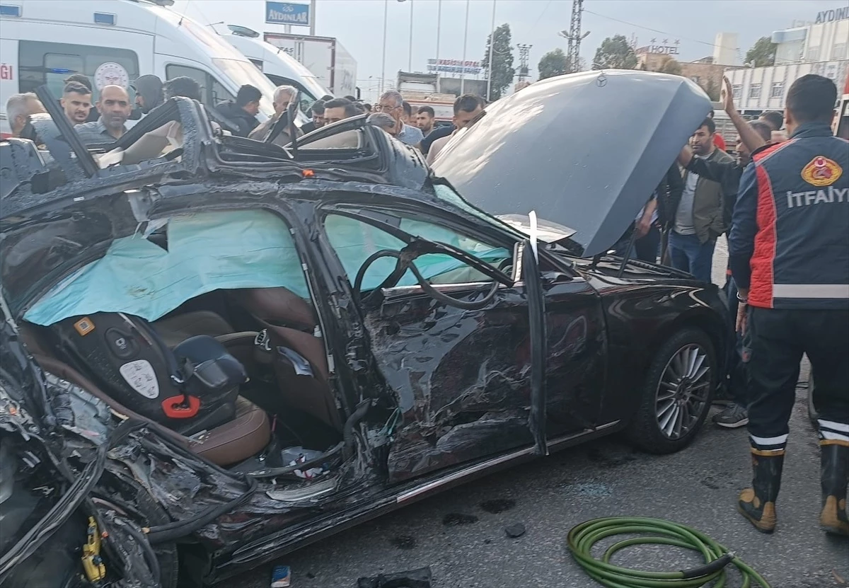 Mardin\'de tırla otomobil çarpışması: 1 çocuk öldü, 4 kişi yaralandı